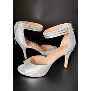 MARIPE "BETTIE" SPARKLING SILVER ANKLE STRAP/OPEN TOE HEELS WOMEN'S US Sz 8.5